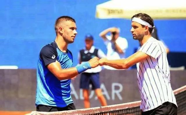 中国足球超 中国足球超