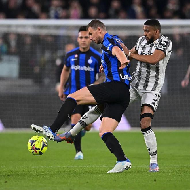 脱颖而出 脱颖而出