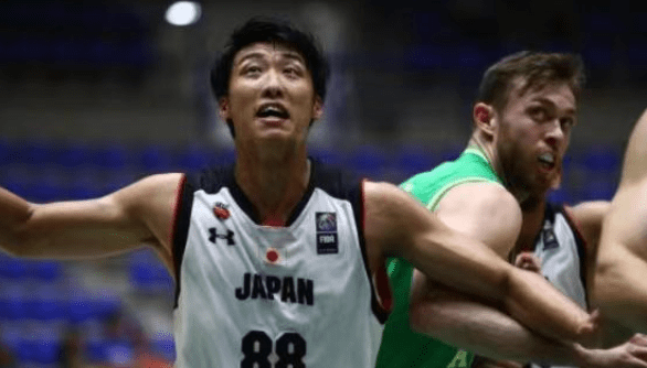 滑冰赛场传 滑冰赛场传